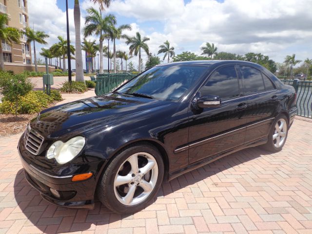 2005 Mercedes-Benz C-Class 5DR 4WD CREW CA