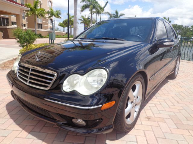 2005 Mercedes-Benz C-Class 5DR 4WD CREW CA