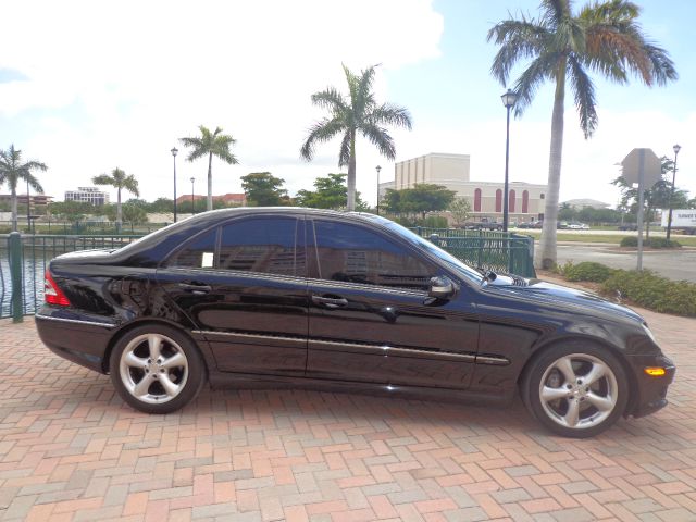 2005 Mercedes-Benz C-Class 5DR 4WD CREW CA