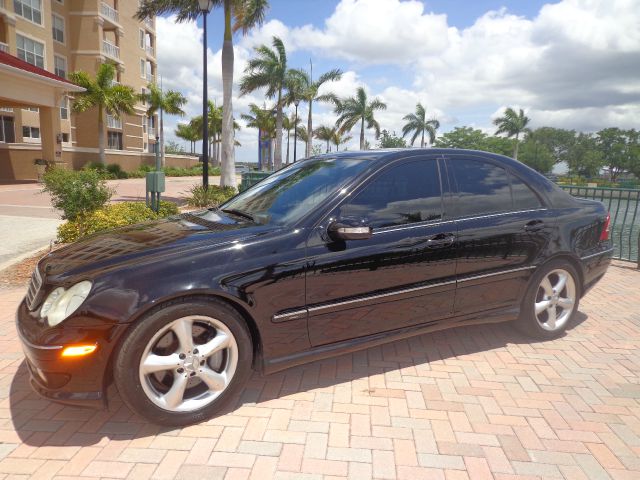 2005 Mercedes-Benz C-Class 5DR 4WD CREW CA