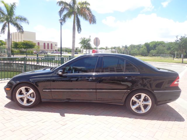 2005 Mercedes-Benz C-Class 5DR 4WD CREW CA