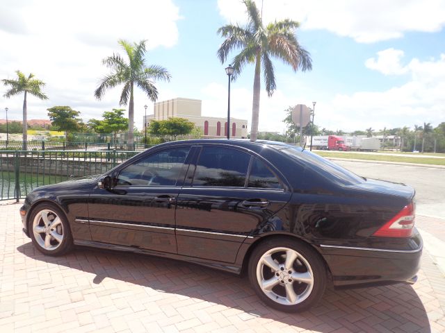 2005 Mercedes-Benz C-Class 5DR 4WD CREW CA