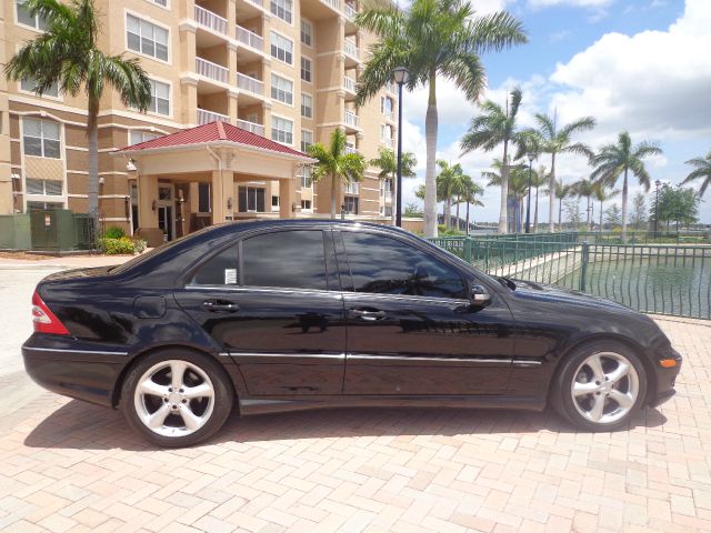 2005 Mercedes-Benz C-Class 5DR 4WD CREW CA