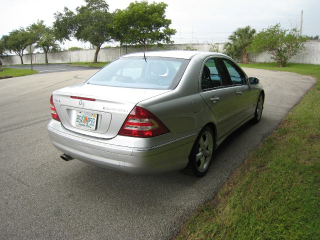 2005 Mercedes-Benz C-Class 5DR 4WD CREW CA