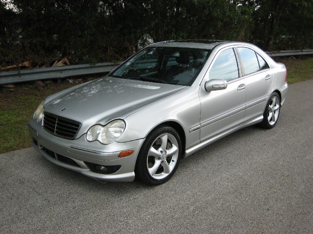 2005 Mercedes-Benz C-Class 5DR 4WD CREW CA