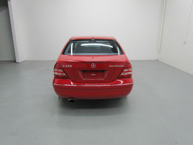 2005 Mercedes-Benz C-Class 5DR 4WD CREW CA