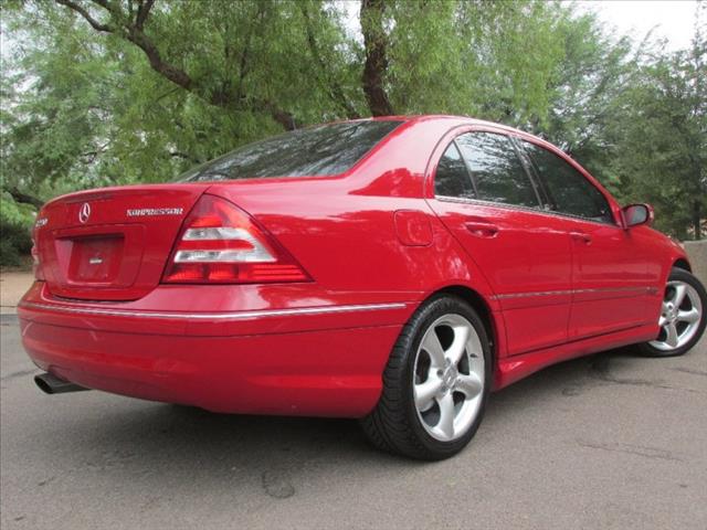 2005 Mercedes-Benz C-Class 4dr Sedan SE