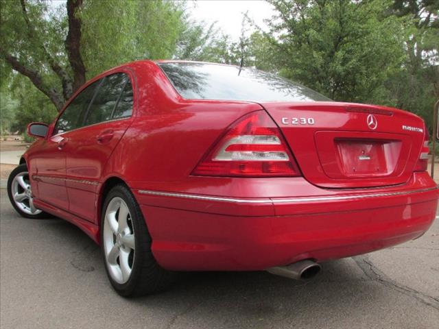 2005 Mercedes-Benz C-Class 4dr Sedan SE