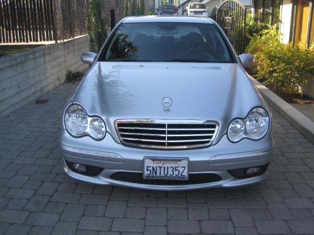 2005 Mercedes-Benz C-Class 5DR 4WD CREW CA