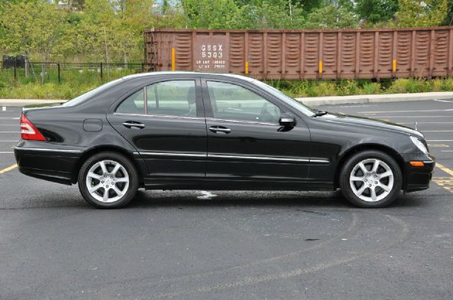 2007 Mercedes-Benz C-Class SLE Duramax 4X4