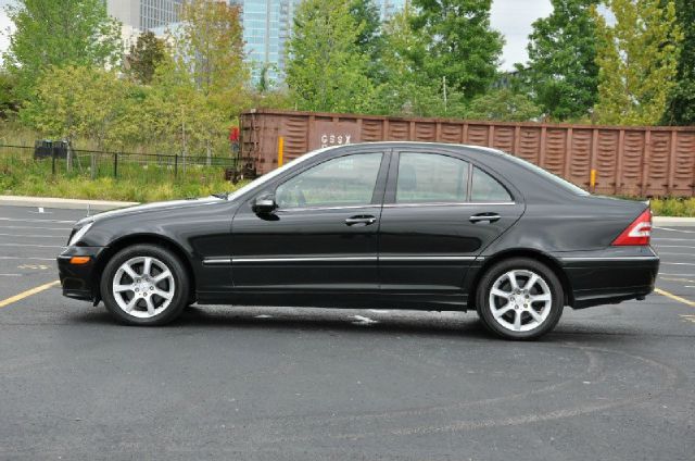 2007 Mercedes-Benz C-Class SLE Duramax 4X4