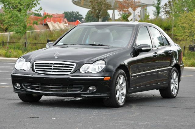 2007 Mercedes-Benz C-Class SLE Duramax 4X4