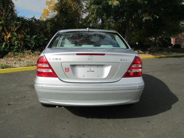 2007 Mercedes-Benz C-Class SLE Duramax 4X4