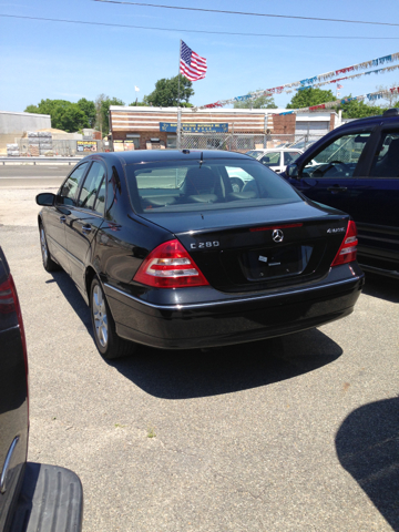 2007 Mercedes-Benz C-Class SLE Duramax 4X4