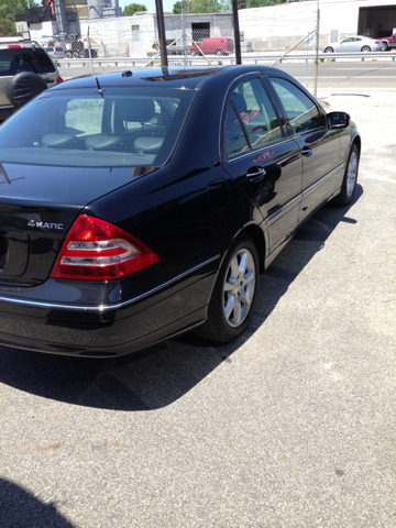 2007 Mercedes-Benz C-Class SLE Duramax 4X4