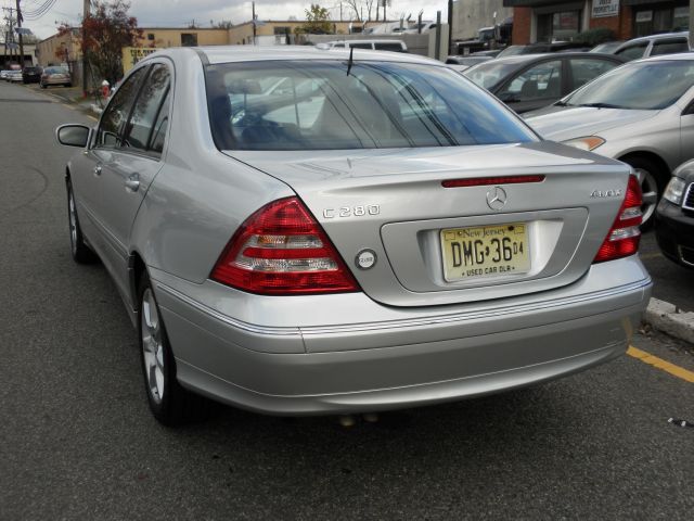 2007 Mercedes-Benz C-Class SLE Duramax 4X4