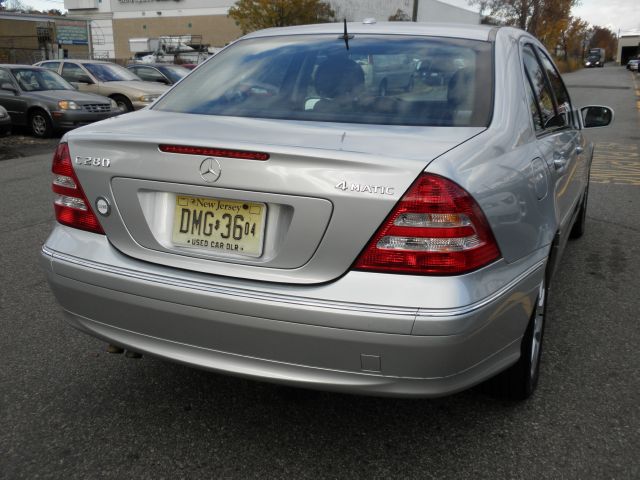 2007 Mercedes-Benz C-Class SLE Duramax 4X4