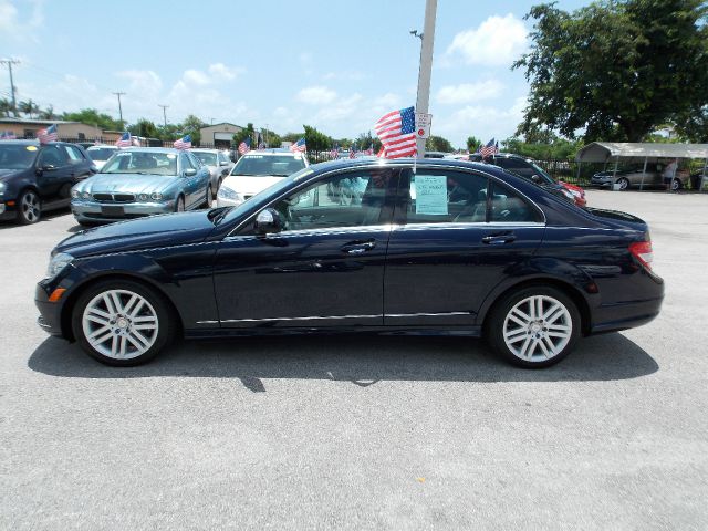 2008 Mercedes-Benz C-Class 2WD Crew Cab 143.5 LTZ