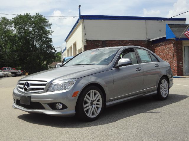 2008 Mercedes-Benz C-Class 2WD Crew Cab 143.5 LTZ