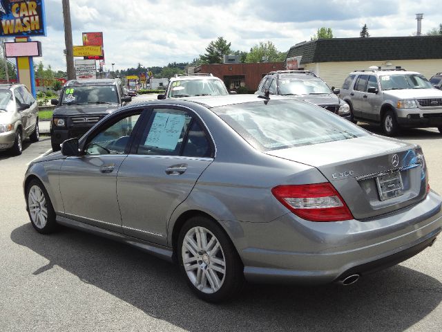 2008 Mercedes-Benz C-Class 2WD Crew Cab 143.5 LTZ