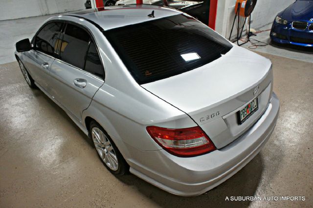 2008 Mercedes-Benz C-Class 2lt,awd,7 PASS