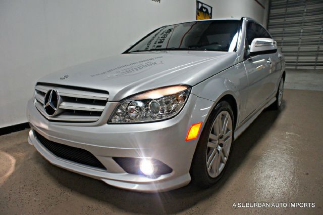 2008 Mercedes-Benz C-Class 2lt,awd,7 PASS