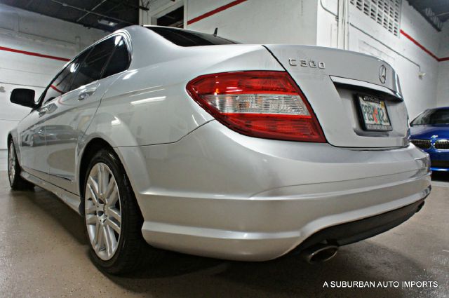 2008 Mercedes-Benz C-Class 2lt,awd,7 PASS