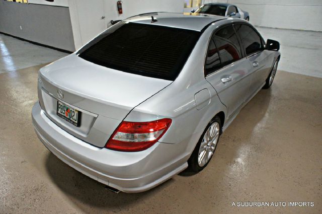 2008 Mercedes-Benz C-Class 2lt,awd,7 PASS