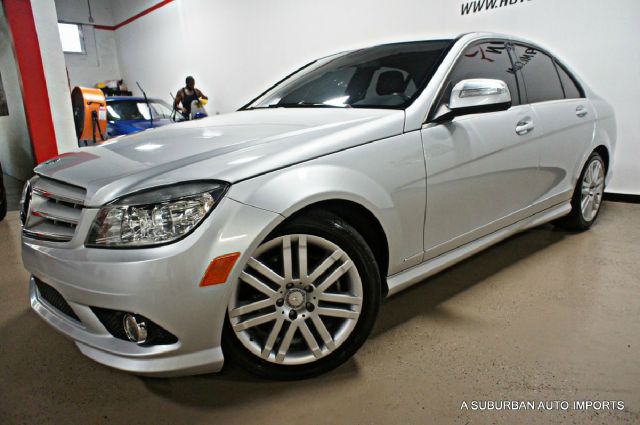 2008 Mercedes-Benz C-Class 2lt,awd,7 PASS