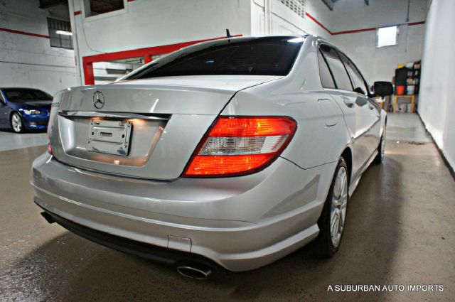 2008 Mercedes-Benz C-Class 2lt,awd,7 PASS