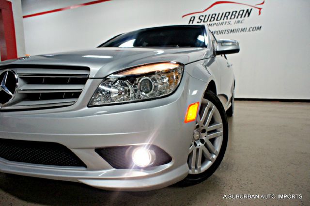 2008 Mercedes-Benz C-Class 2lt,awd,7 PASS