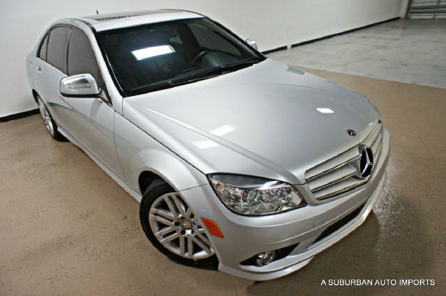 2008 Mercedes-Benz C-Class 2lt,awd,7 PASS