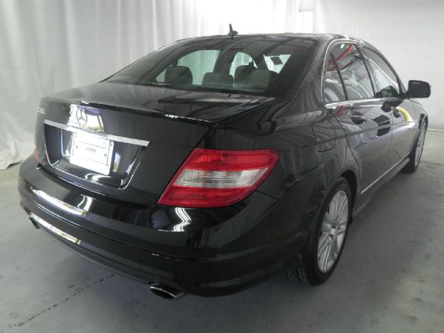 2008 Mercedes-Benz C-Class 2WD Crew Cab 143.5 LTZ