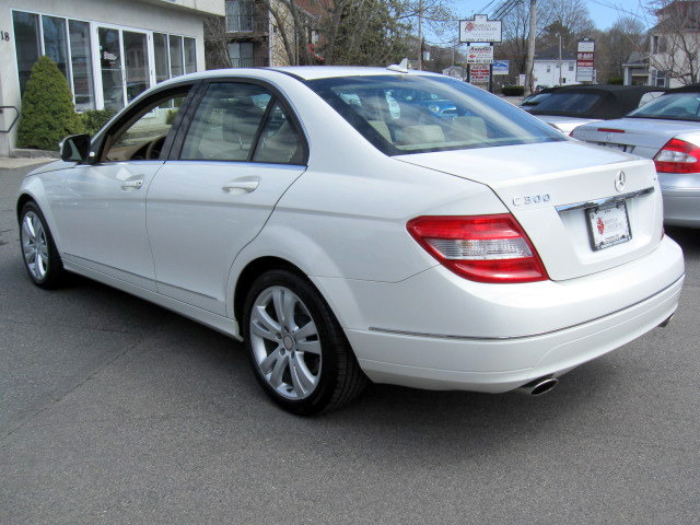 2008 Mercedes-Benz C-Class 2WD Crew Cab 143.5 LTZ