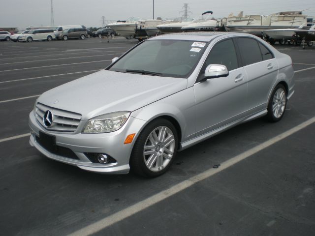 2009 Mercedes-Benz C-Class 2WD Crew Cab 143.5 LTZ