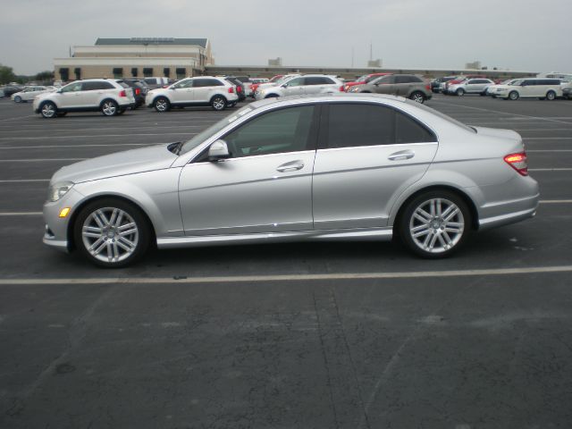 2009 Mercedes-Benz C-Class 2WD Crew Cab 143.5 LTZ