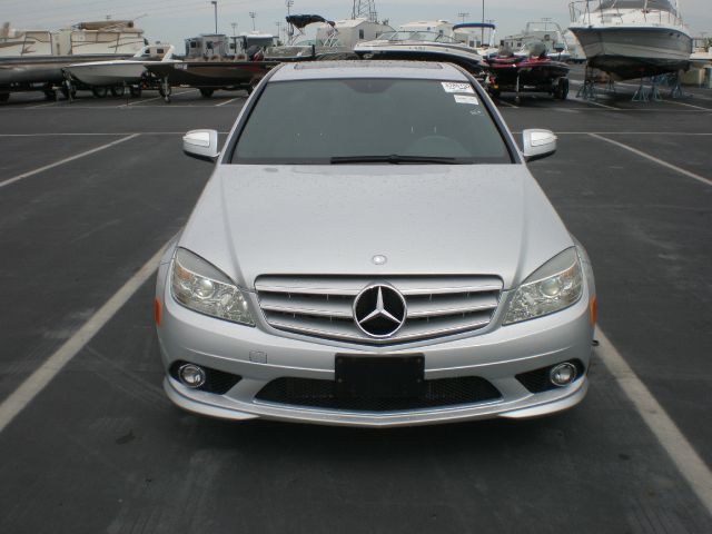 2009 Mercedes-Benz C-Class 2WD Crew Cab 143.5 LTZ