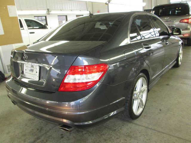 2009 Mercedes-Benz C-Class 2WD Crew Cab 143.5 LTZ