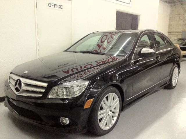 2009 Mercedes-Benz C-Class 2WD Crew Cab 143.5 LTZ