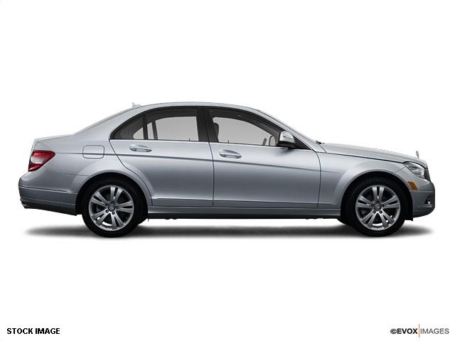 2009 Mercedes-Benz C-Class 4dr Sdn Manual (natl)