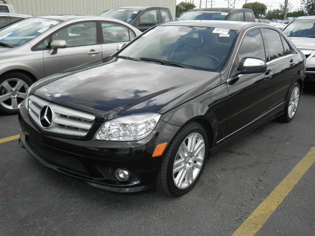 2009 Mercedes-Benz C-Class Crewcab Denali AWD