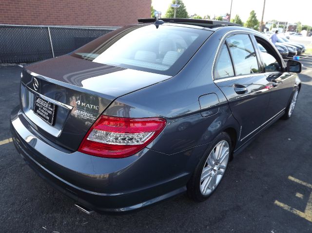 2009 Mercedes-Benz C-Class 1986 Nissan