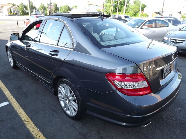 2009 Mercedes-Benz C-Class 1986 Nissan