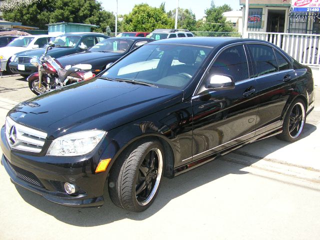 2009 Mercedes-Benz C-Class 2WD Crew Cab 143.5 LTZ