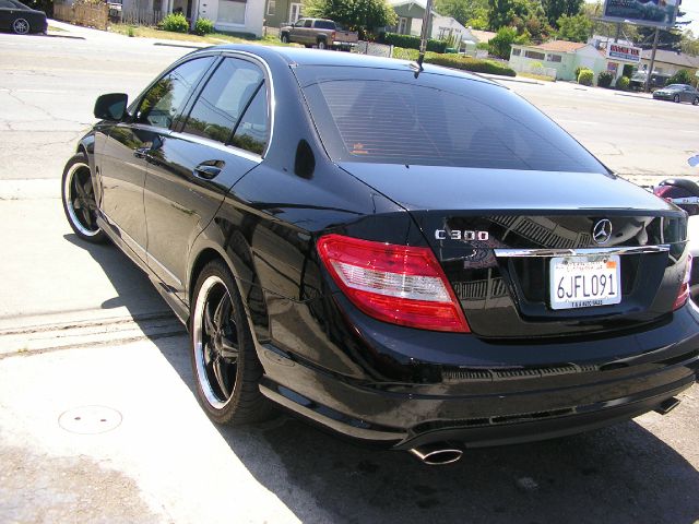 2009 Mercedes-Benz C-Class 2WD Crew Cab 143.5 LTZ