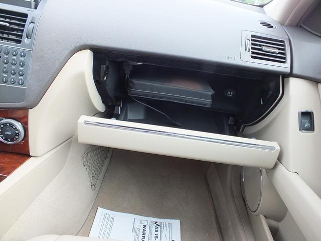 2010 Mercedes-Benz C-Class 4dr Sdn Manual (natl)