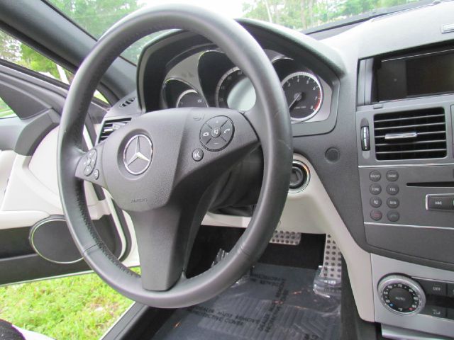 2010 Mercedes-Benz C-Class 2WD Crew Cab 143.5 LTZ