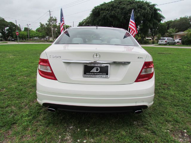 2010 Mercedes-Benz C-Class 2WD Crew Cab 143.5 LTZ