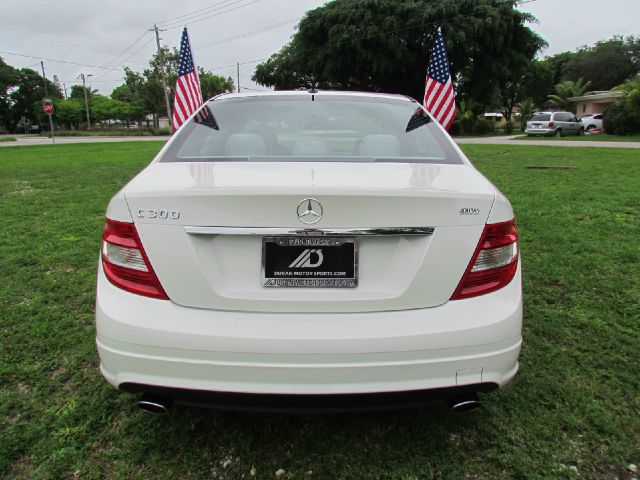 2010 Mercedes-Benz C-Class 2WD Crew Cab 143.5 LTZ