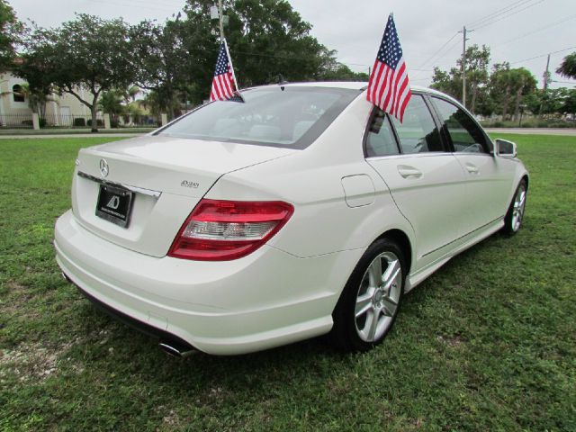 2010 Mercedes-Benz C-Class 2WD Crew Cab 143.5 LTZ